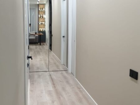 Встроенный шкаф с зеркалами для Анастасии