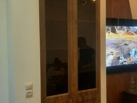 Шкаф со стеллажом с подсветкой для Татьяны