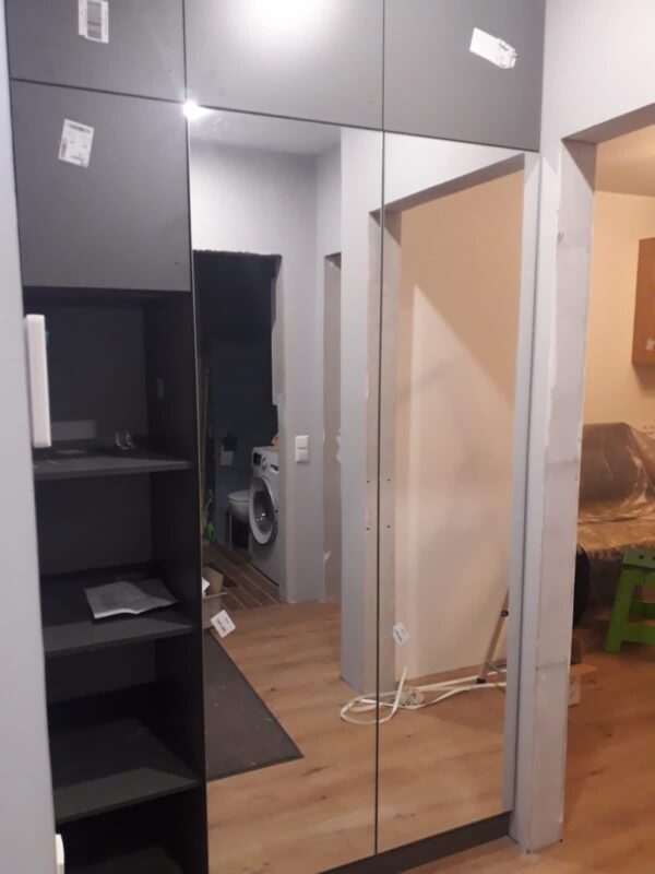 Шкаф в прихожую для Александра